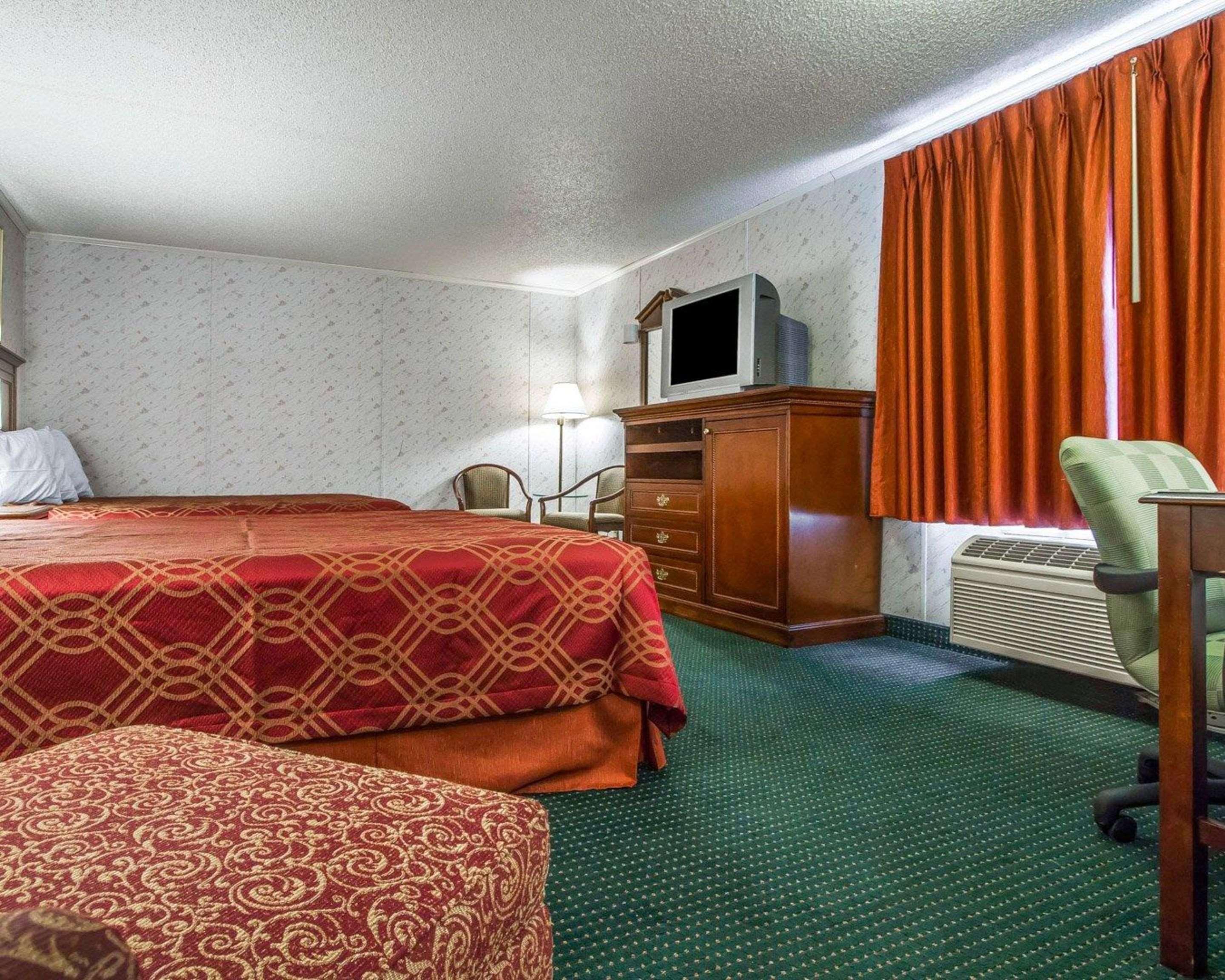 Rodeway Inn & Suites Brunswick Near Hwy 1 Dış mekan fotoğraf