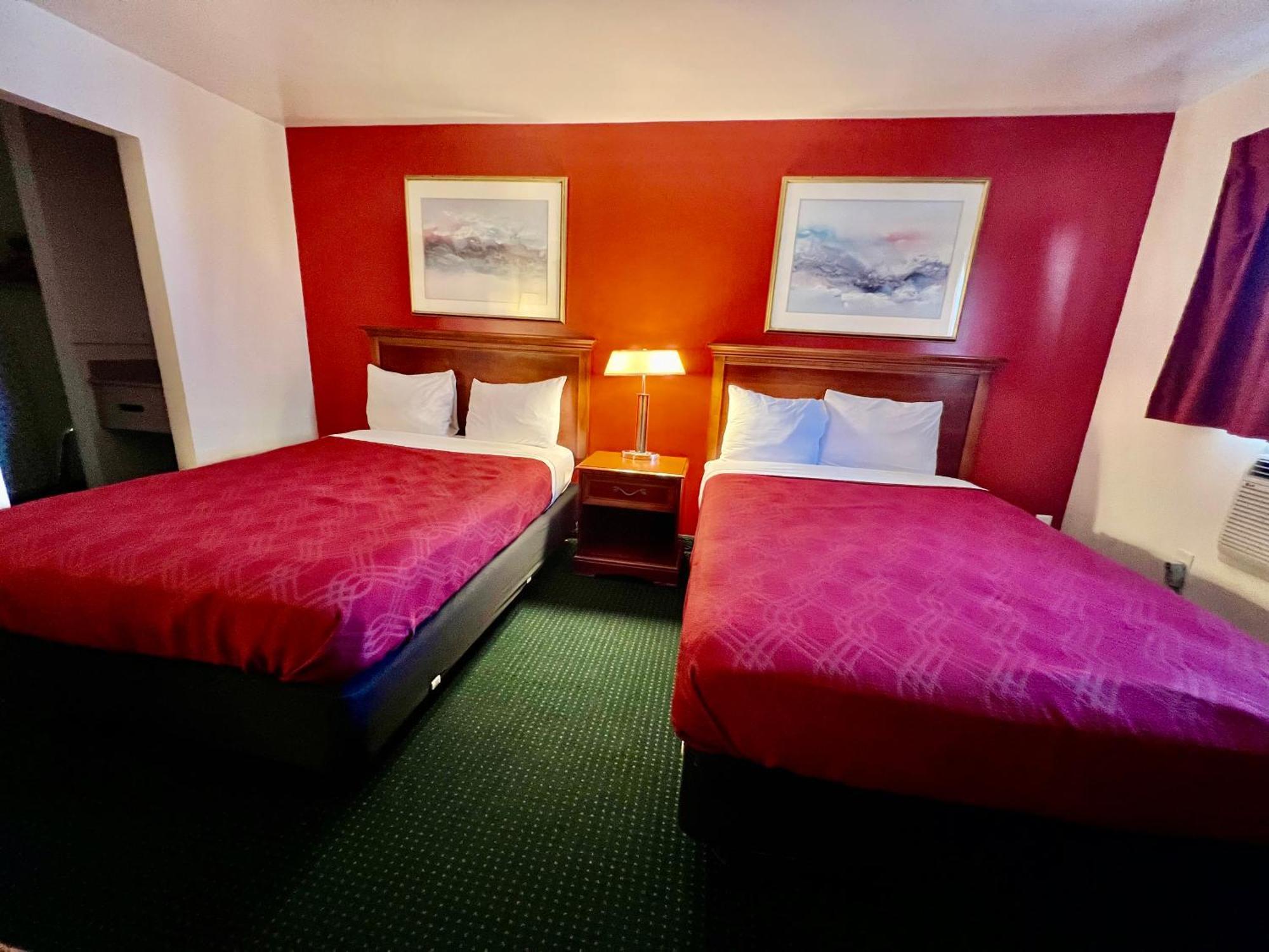 Rodeway Inn & Suites Brunswick Near Hwy 1 Dış mekan fotoğraf